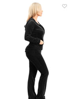 LONG SLEEVE ZIP DOWN HOODIE TOP AND FULL LENGTH PANT 2PC SET.