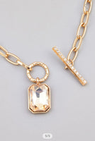 TOGGLE CHAIN RECTANGLE GEM PENDANT NECKLACE