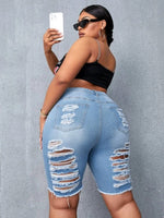 PLUS SIZE RIPPED SLANT POCKETS DENIM SHORTS